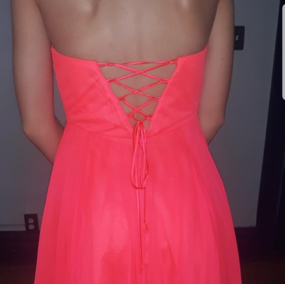 Dress - Picture 5 of 6